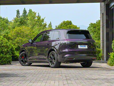 2025�� ���� Ultra ����������