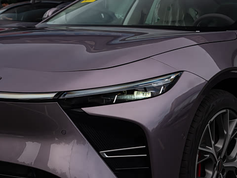 2027�� ���� 302 Max�����״��