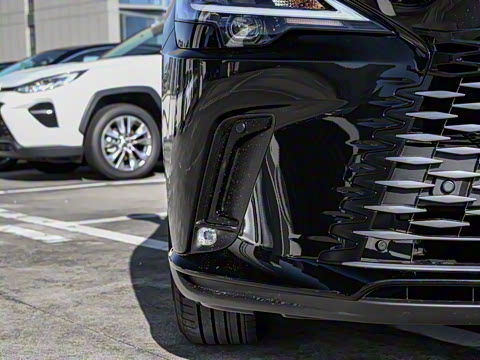 2026�� 300 ����������