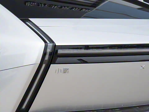 2025�� 702 ������ Ultra