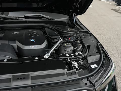 2026�� �Ŀ� 525Li M�˶���װ