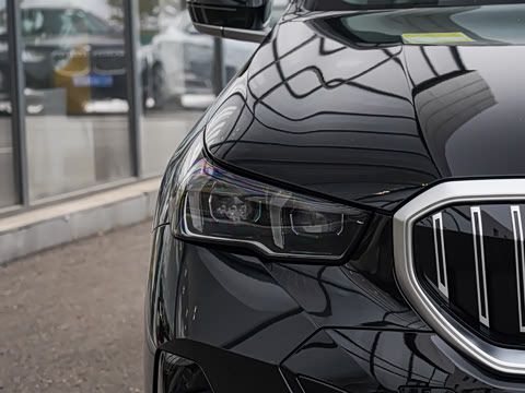 2026�� �Ŀ� 530Li ������ M�˶���װ