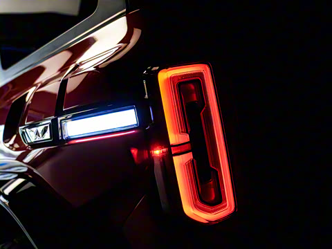 2025�� 2.3T ����SV7 36��������