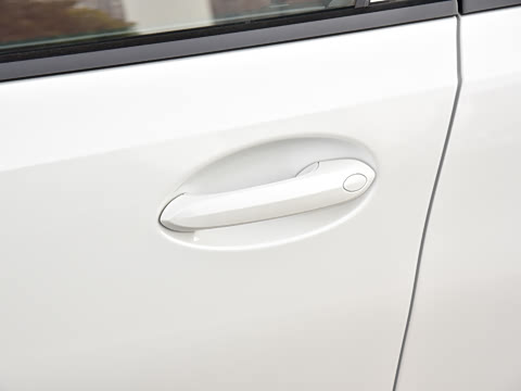 2026�� �Ŀ� eDrive 40 L ��ҹ��װ