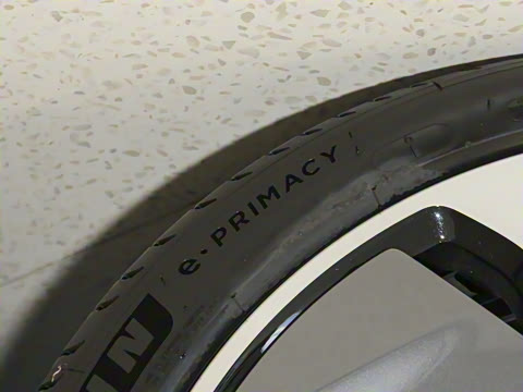 2025�� 100kWh Touring