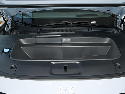 2026�� ���� 702 Max �콢��