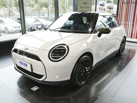 2025�� PAUL SMITH ���ʦ��