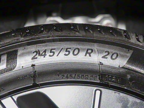 2025�� 670 Max��