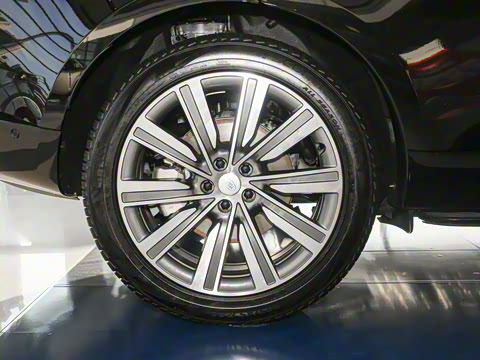 2025�� 3.0 L6 400PS �����ӳ���