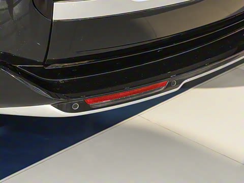 2025�� 3.0 L6 400PS �����ӳ���