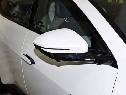 2025�� �Ŀ� Max���̰�