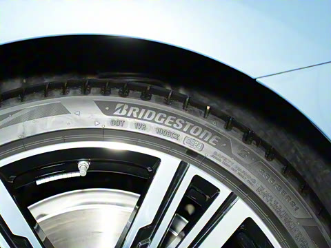 2023�� xDrive60L M�˶���װ