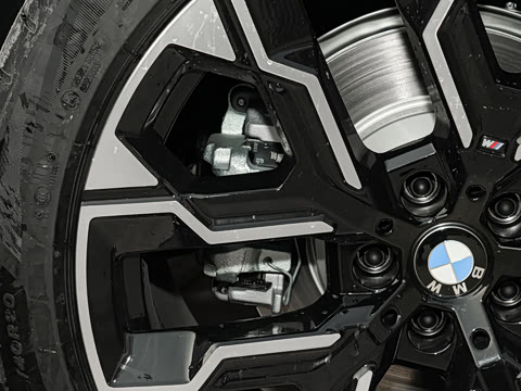 2026�� xDrive30L ������ M�˶���ҹ��װ