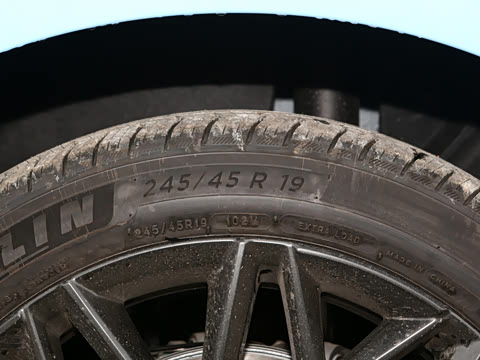 2025�� EV 701KM�����״�������