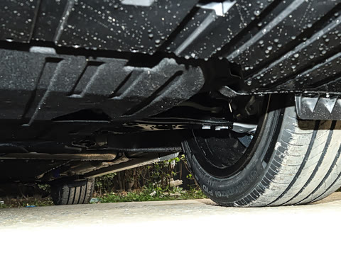 2026�� 225km EM-i Զ�����ǺӰ�