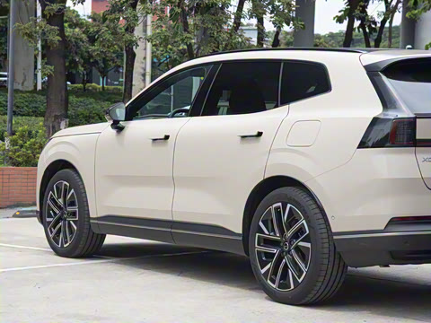 2026�� ������������Plus