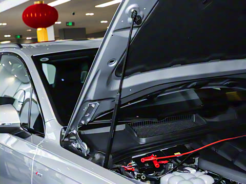 2025�� 55 TFSI quattro S line�����