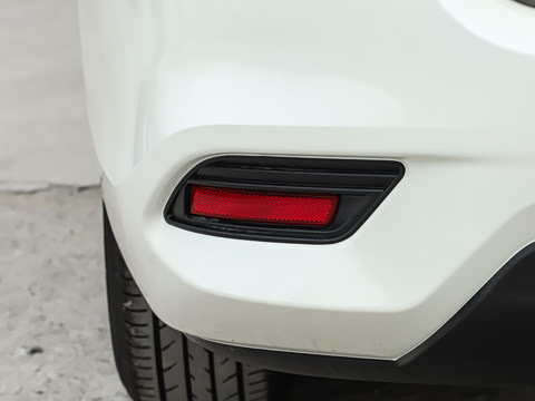 2026�� ���� 1.6L CVT XE �����촰��