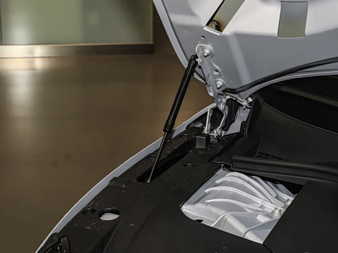 2025�� Զ����װ�޶��� 100kWh Touring