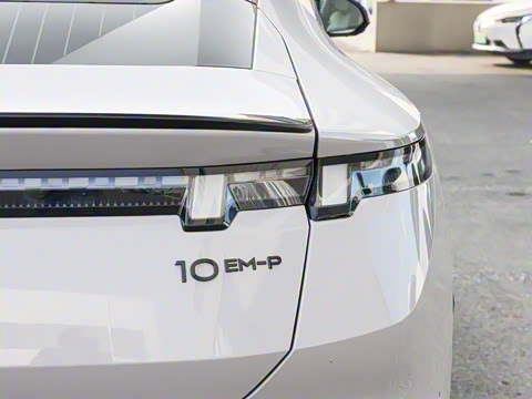 2025�� 240����Ultra H5