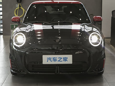 2026�� JOHN COOPER WORKS