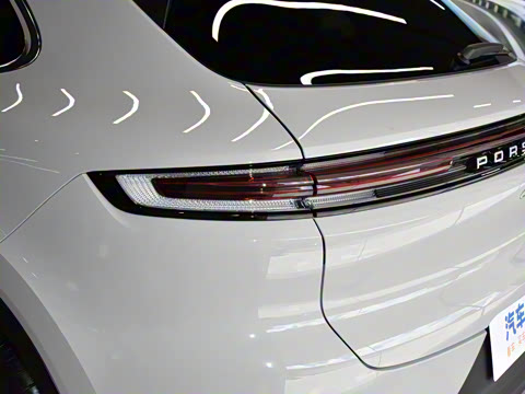 2025�� Cayenne 3.0T ���۰�