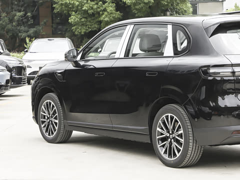 2027�� 540������