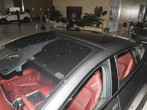 2025�� �Ŀ� Max�����