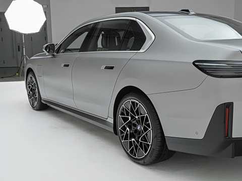 2027�� 60L �����