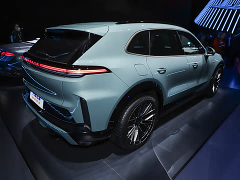 2026�� Cayenne Turbo Electric