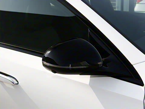 2026�� E 300 ʱ�����˶���