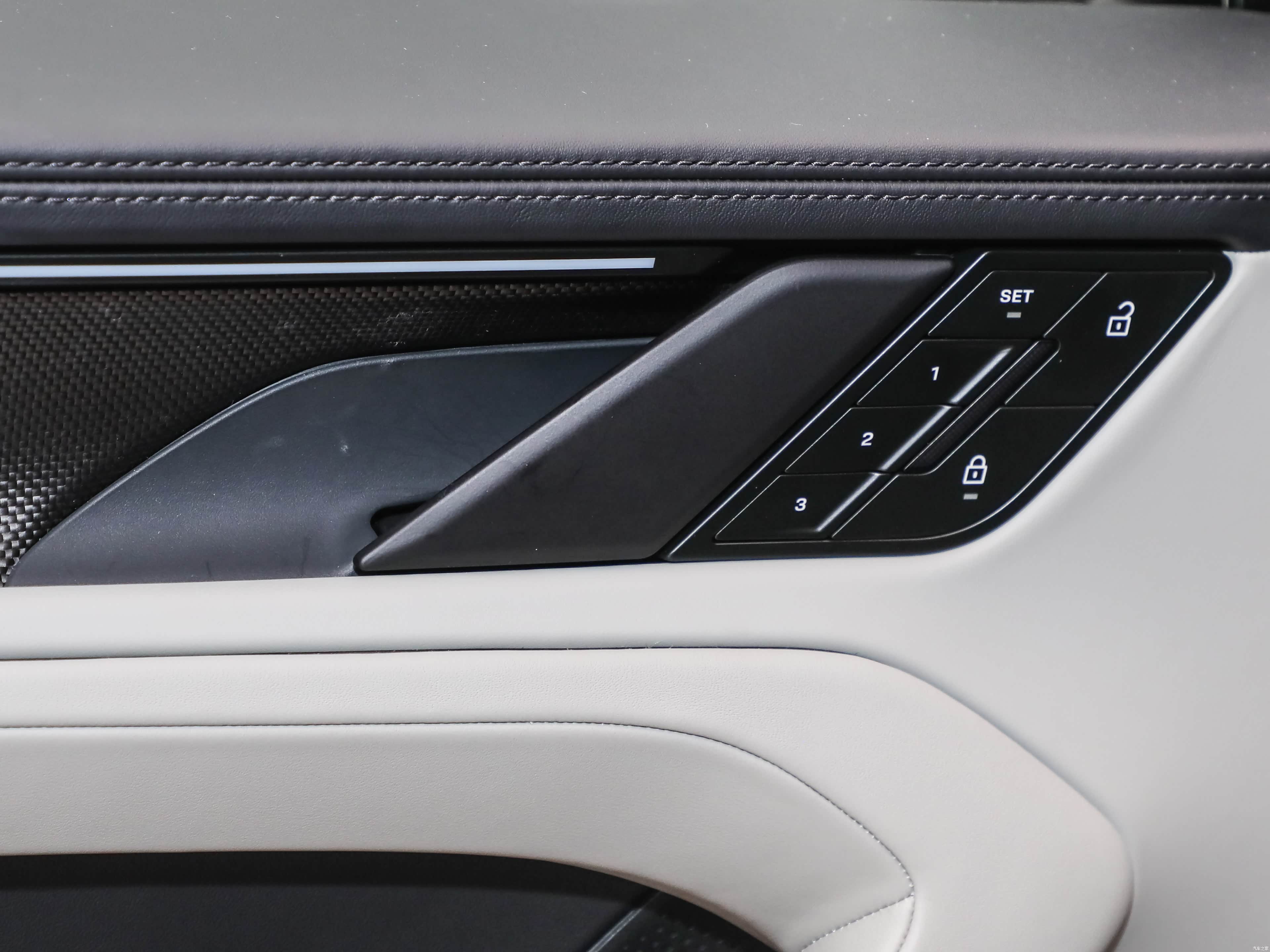 Porsche Cayenne, миниатюра 24