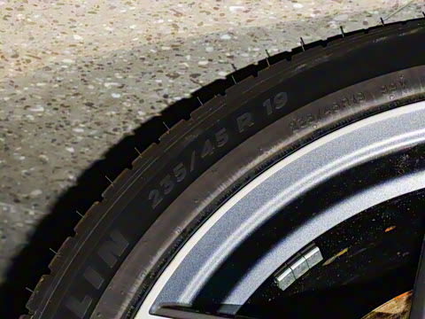 2025�� 710 Max��