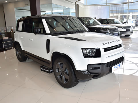 2026�� 110 3.0T P400 X-Dynamic HSE