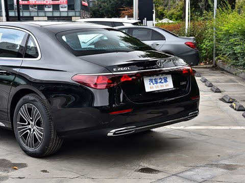 2026�� E 260 L 4MATIC