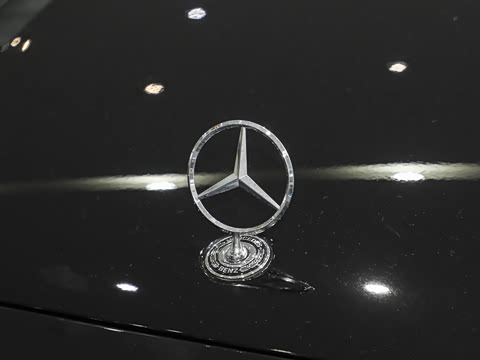 2026�� �Ŀ� E 260 L
