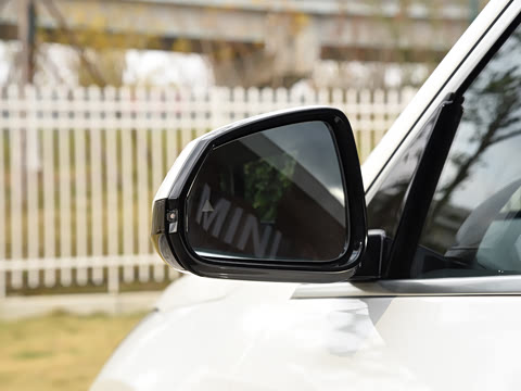 2026�� xDrive25Li X�����װ