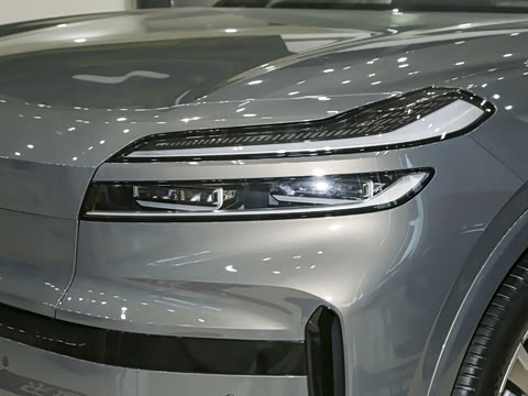 2025�� Max ������