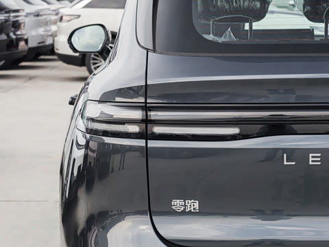 2027�� 660������