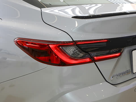 2026�� ˫�� 2.0HS �˶���