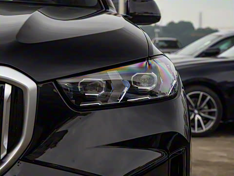 2025�� xDrive 40Li ������M�˶���ҹ��װ