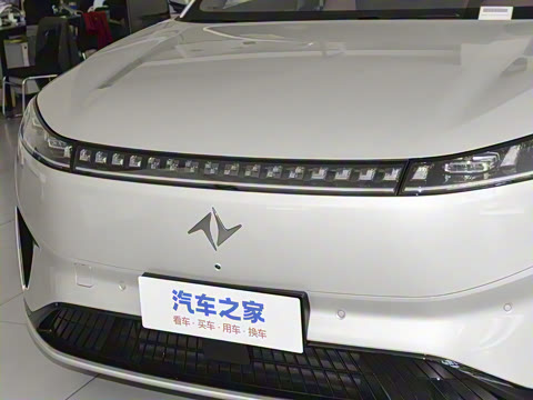 2025�� 210Ultra���Ȱ� 6��