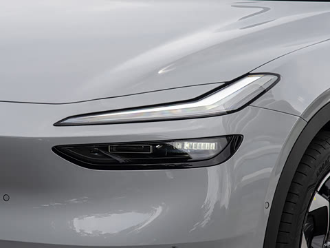 2026�� 85kWh Max+