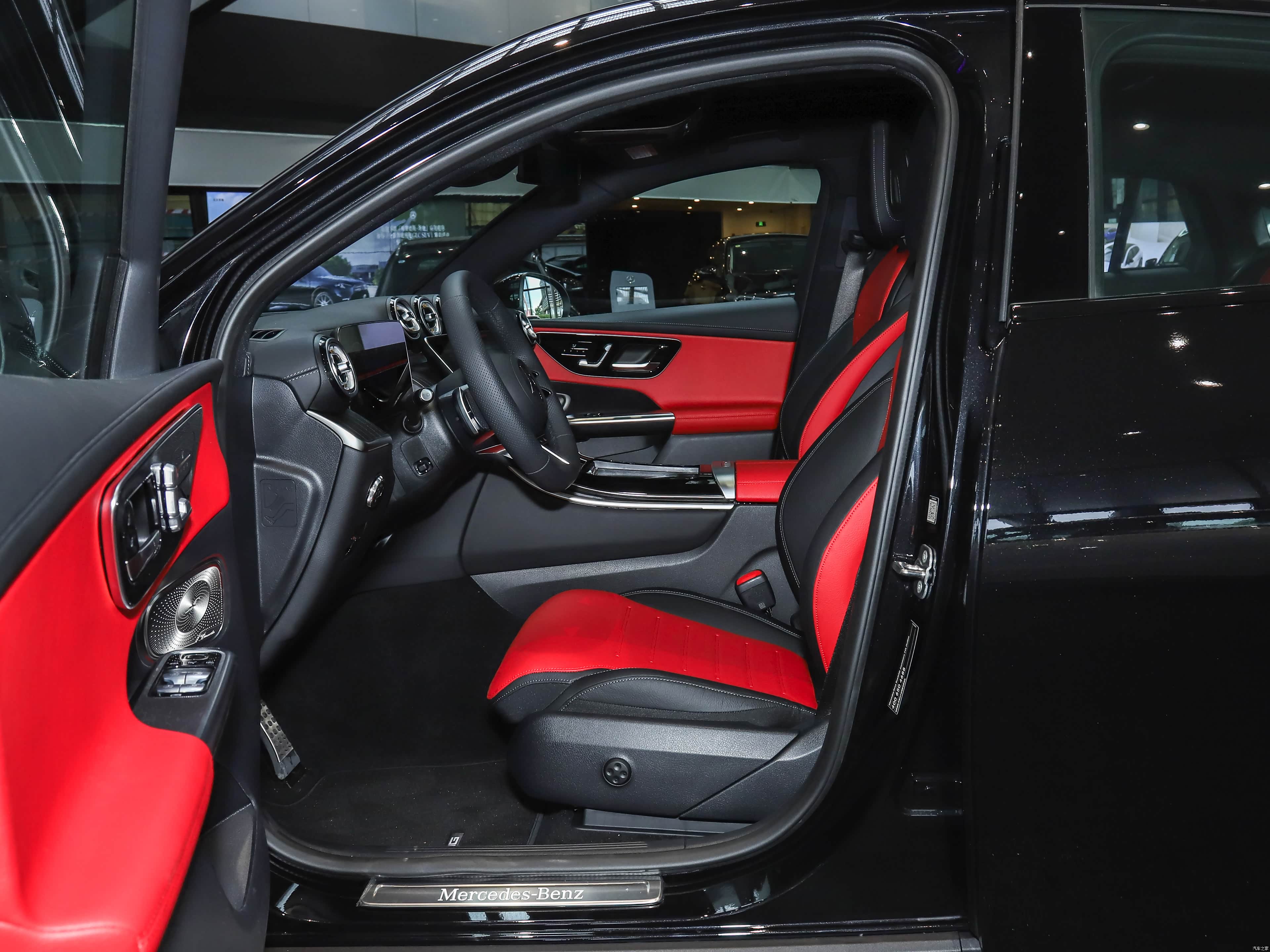 Mercedes-Benz GLC, миниатюра 21