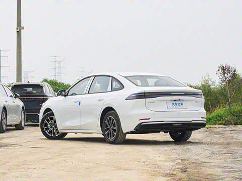 2025�� EM-i 70km ������