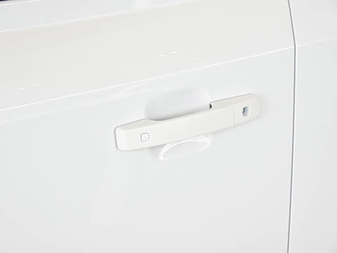 2026�� 110 3.0T P400 X-Dynamic HSE