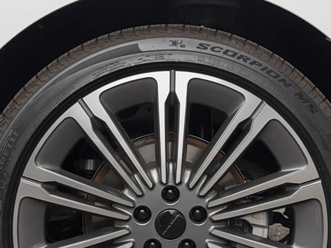 2026�� 3.0 L6 400PS AB�����