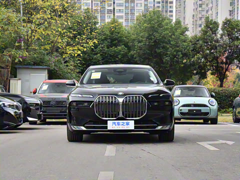 2026�� 735Li ������װ