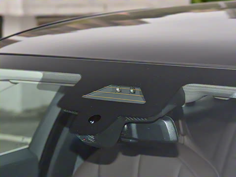 2026�� 735Li ������װ