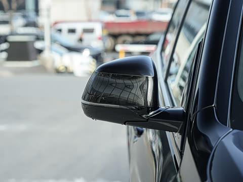 2026�� xDrive 40Li ������M�˶���ҹ��װ